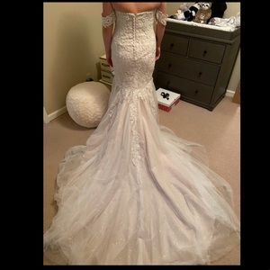 Wedding dress